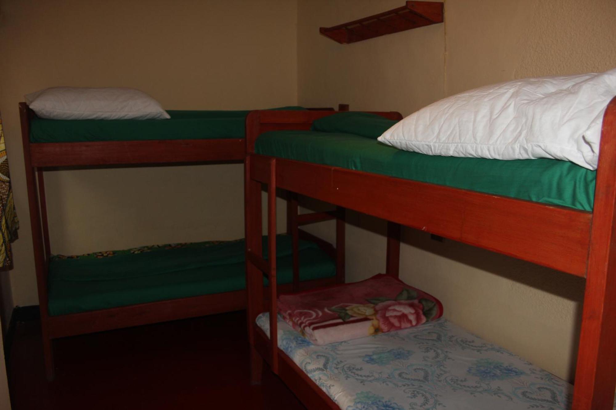 Amahoro Guest House 루헹게리 외부 사진