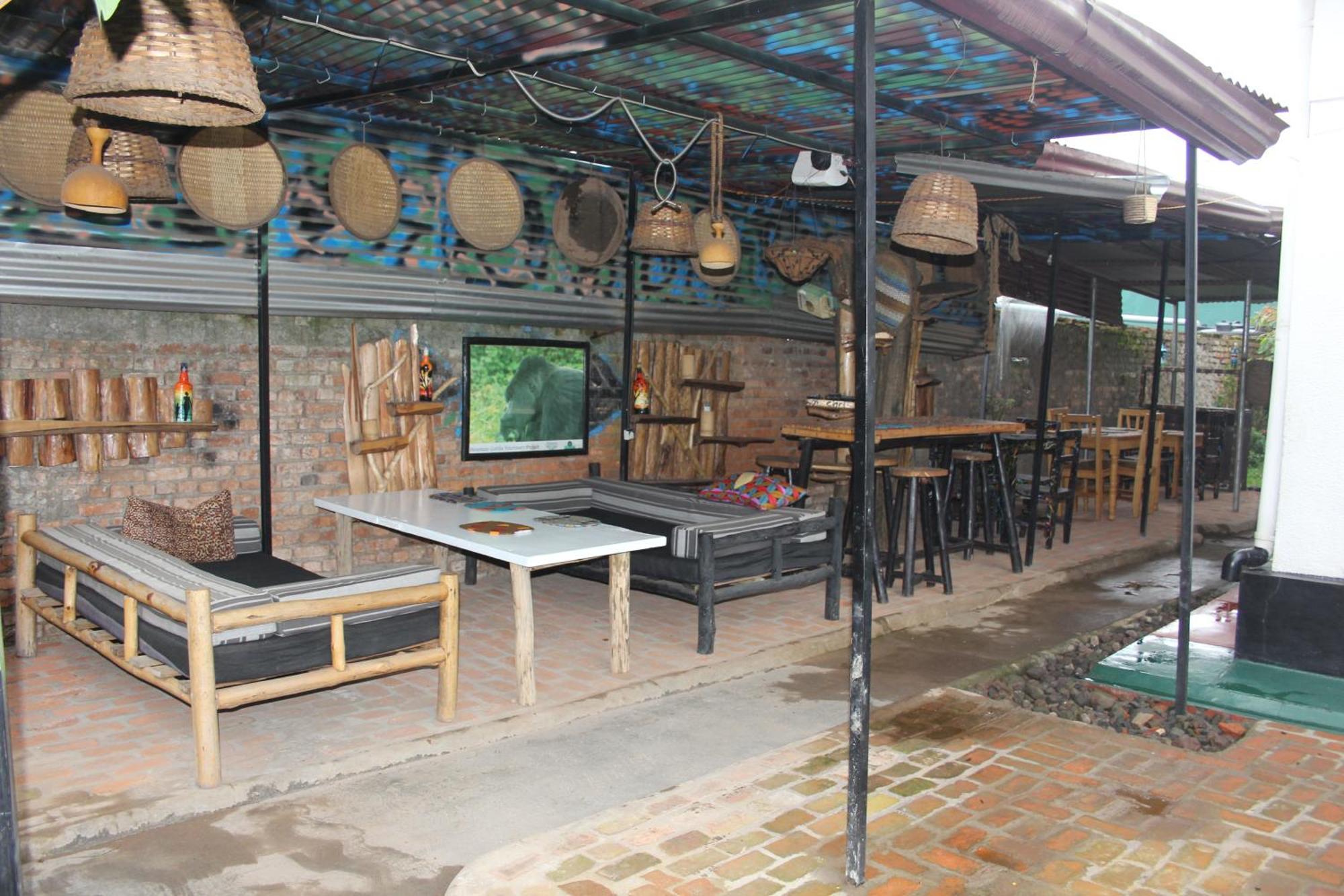 Amahoro Guest House 루헹게리 외부 사진