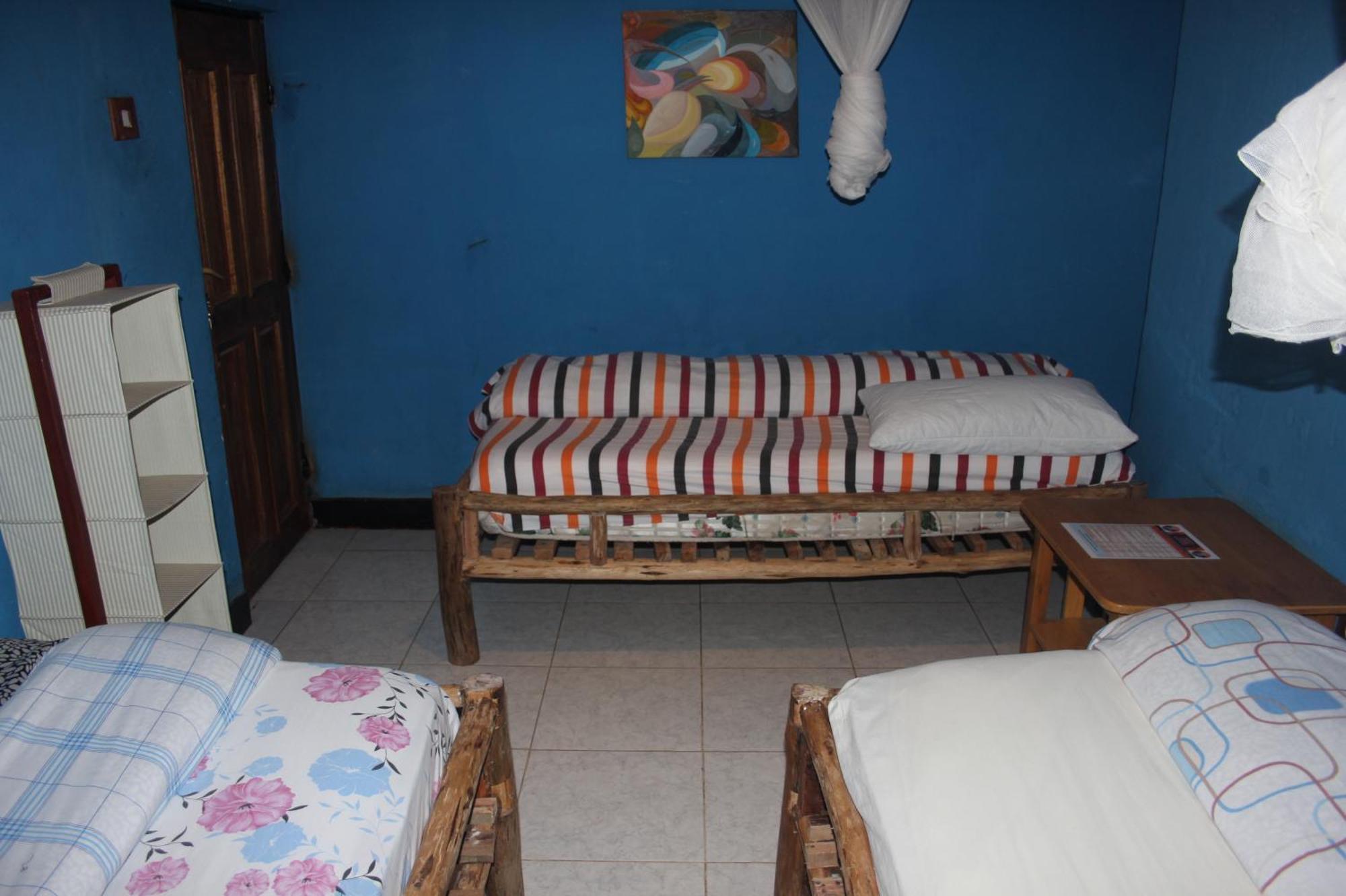 Amahoro Guest House 루헹게리 외부 사진