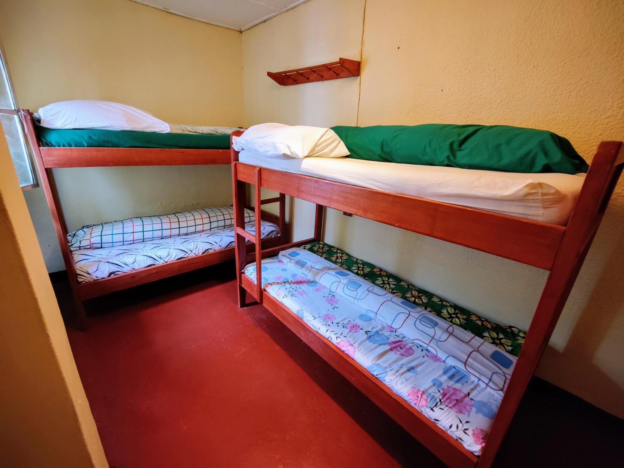 Amahoro Guest House 루헹게리 외부 사진